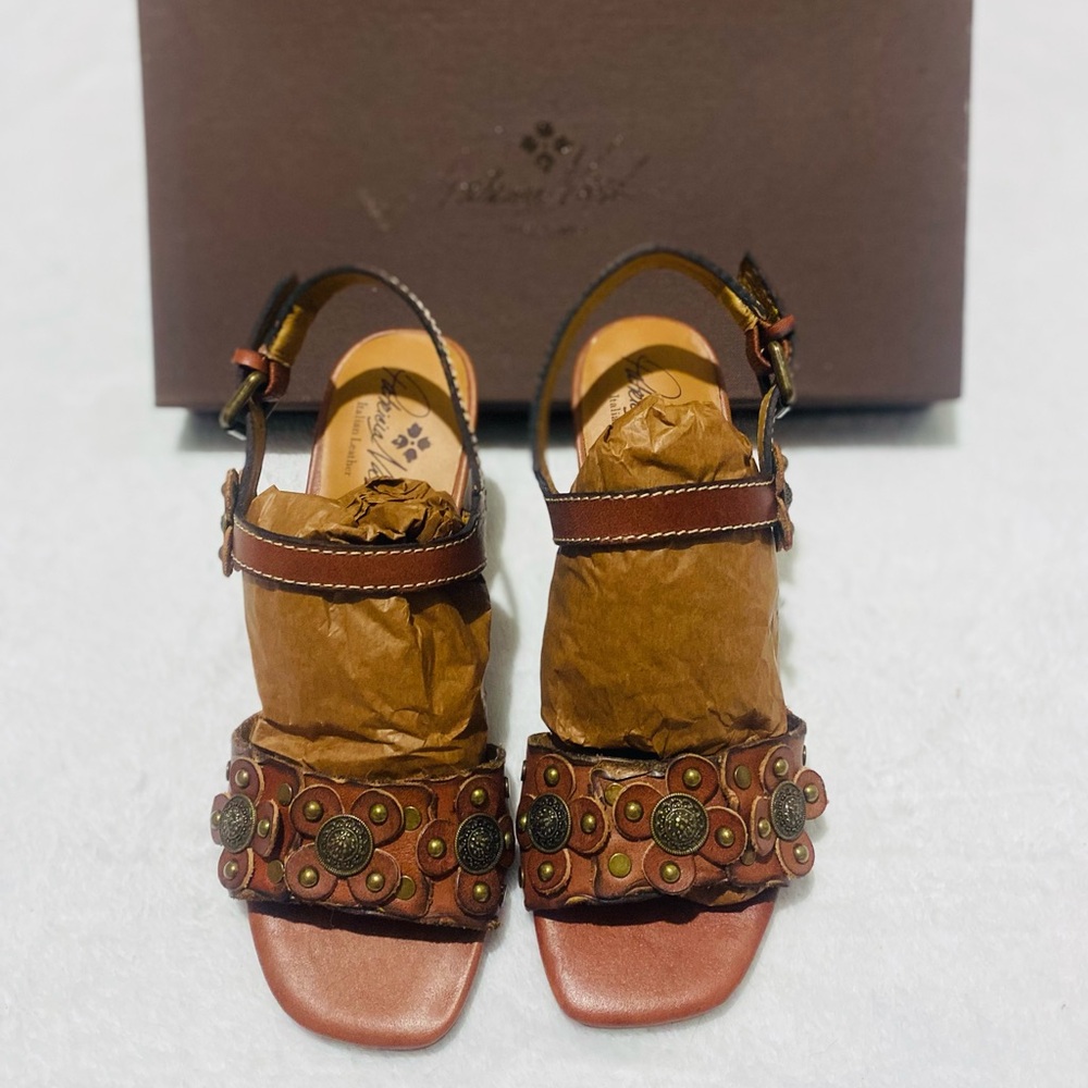 Patricia Nash Brown Leather Sandals with Embellishments Leona